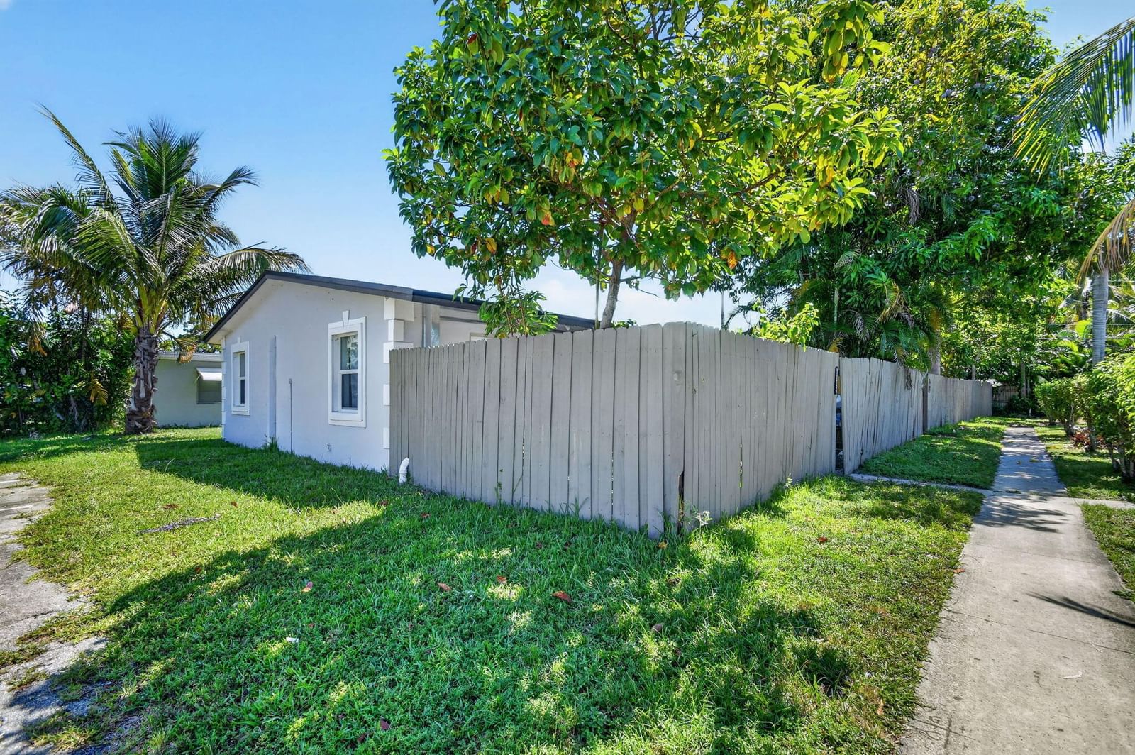 3382 Rudolf Road, Lake Worth, FL 33461 photo 2