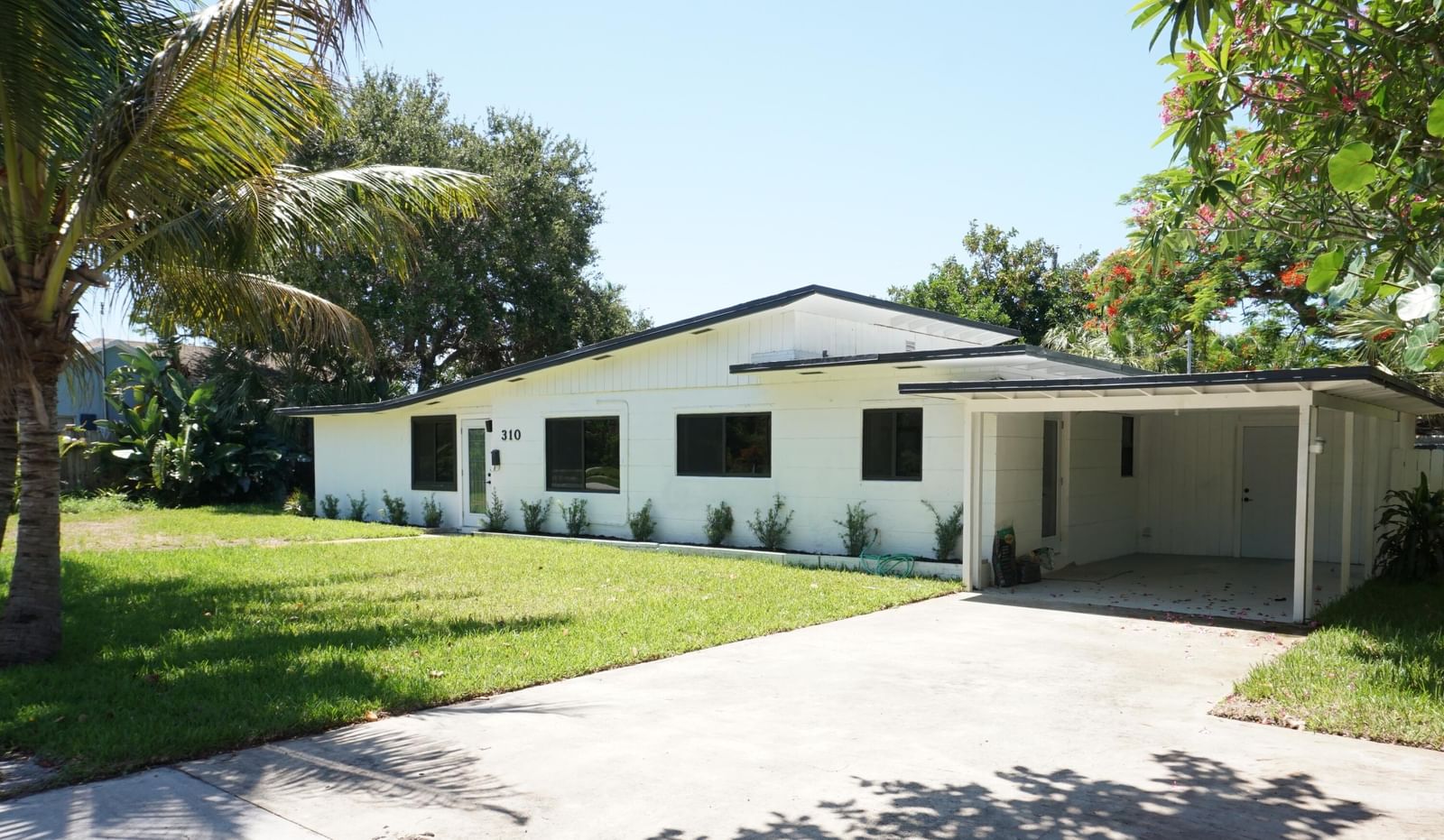 310 SW 1st Avenue, Boynton Beach, FL 33435 photo 2
