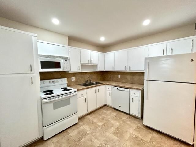 6061 N Falls Cir Drive #402, Lauderhill, FL 33319 photo 2