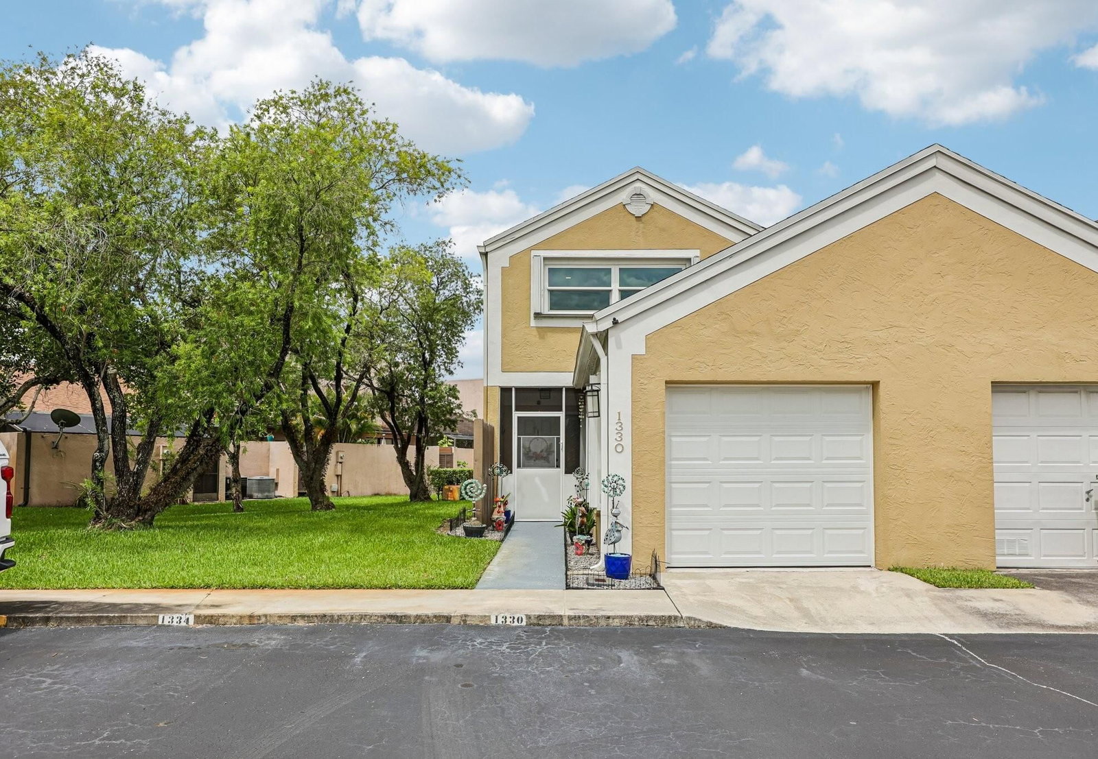 1330 NW 123rd Avenue, Pembroke Pines, FL 33026 photo 2