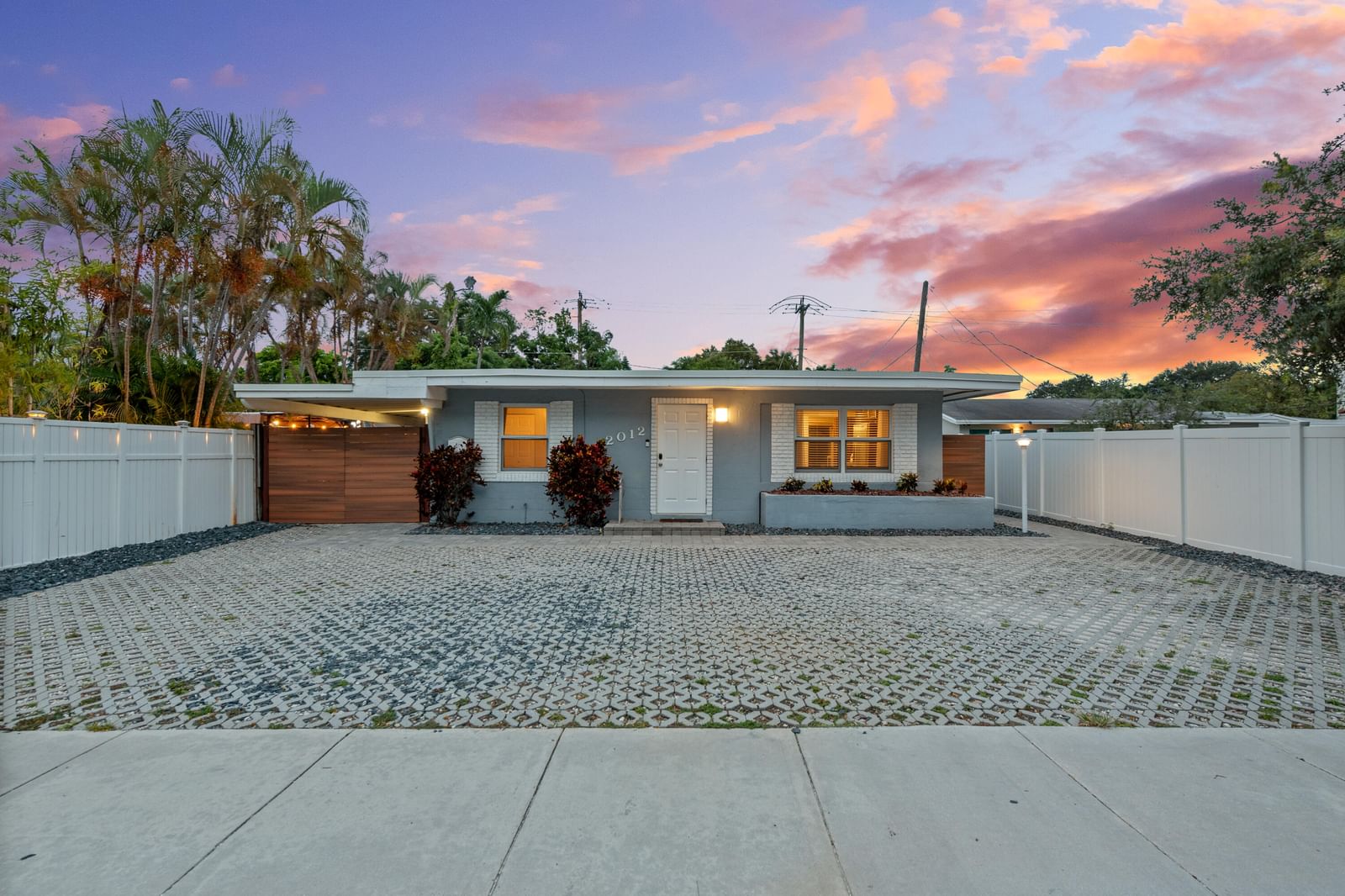 2012 SW 4th Avenue, Fort Lauderdale, FL 33315 photo 3