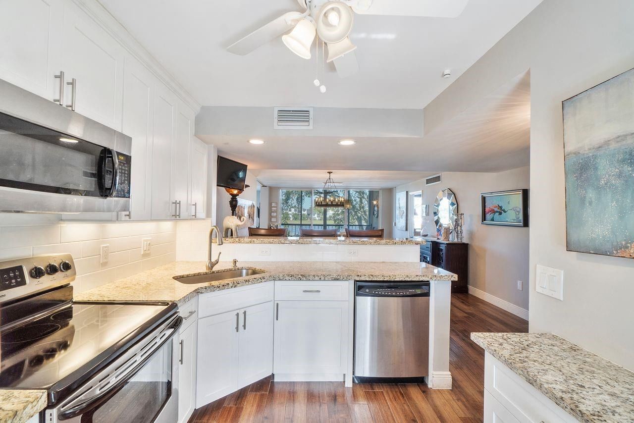 4832 Esedra Court #206, Lake Worth, FL 33467 photo 4