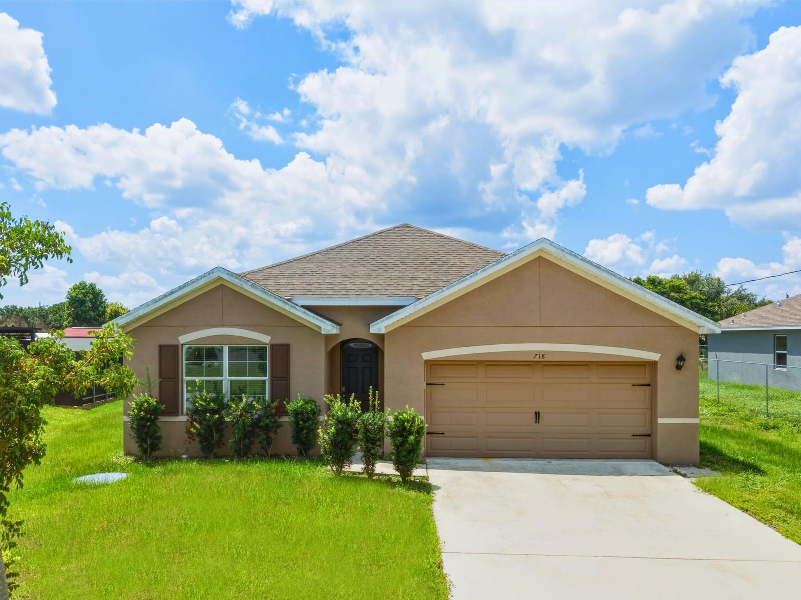 718 SW Crean Terrace SW, Port St Lucie, FL 34953 photo 2