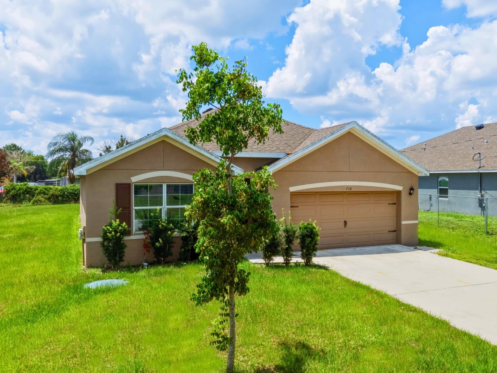 718 SW Crean Terrace SW, Port St Lucie, FL 34953 photo 3
