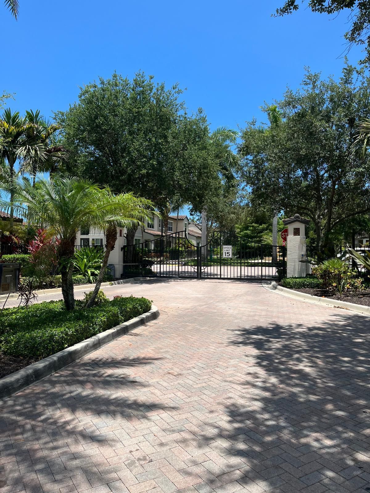 4642 Mediterranean Circle #4642, Palm Beach Gardens, FL 33418 photo 2