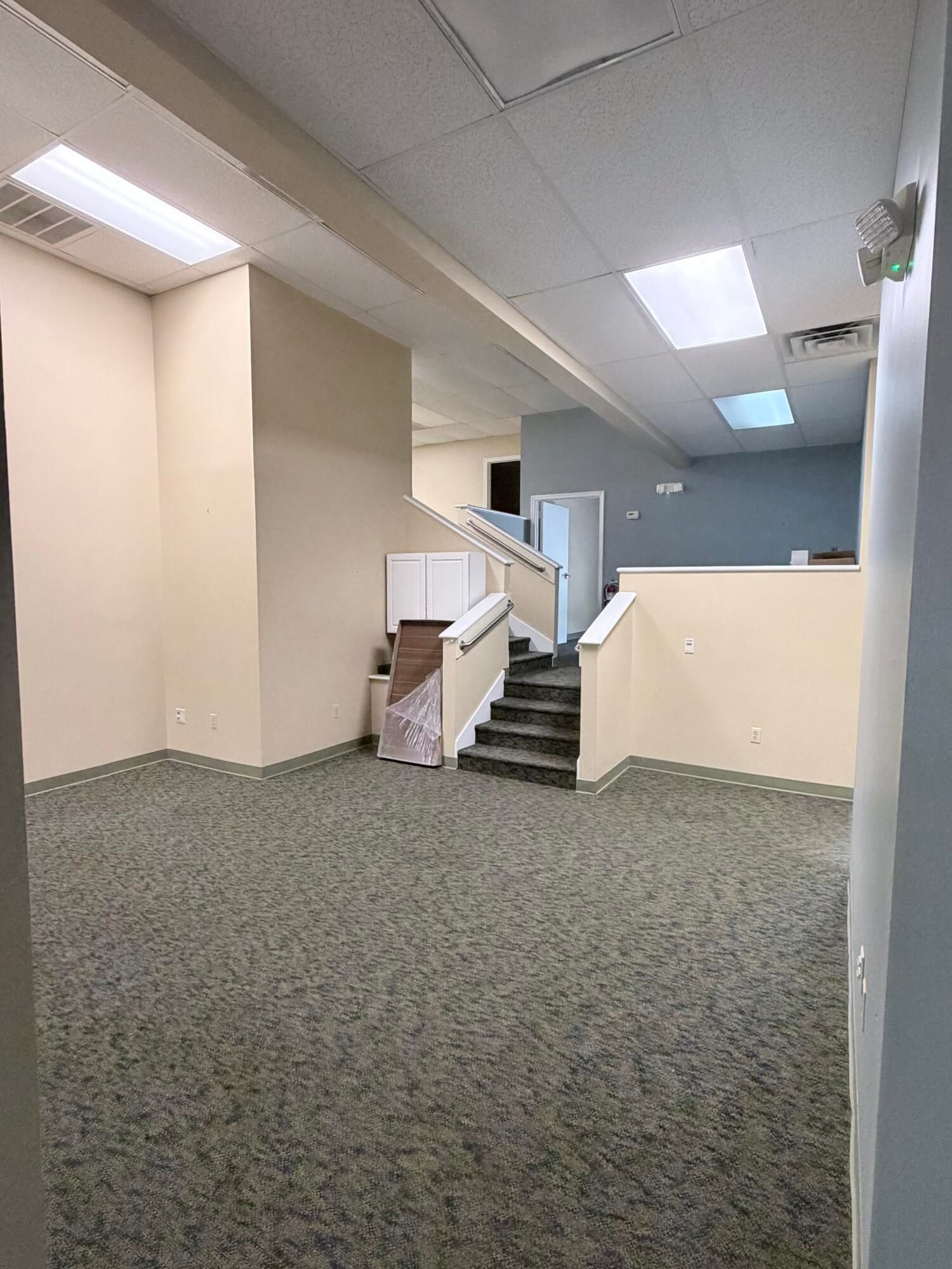 900 SE Ocean Boulevard #F256, Stuart, FL photo 2