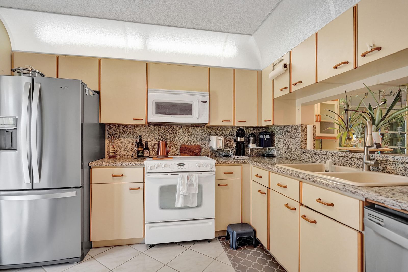 5201 W Club Circle #103, Boca Raton, FL 33431 photo 2