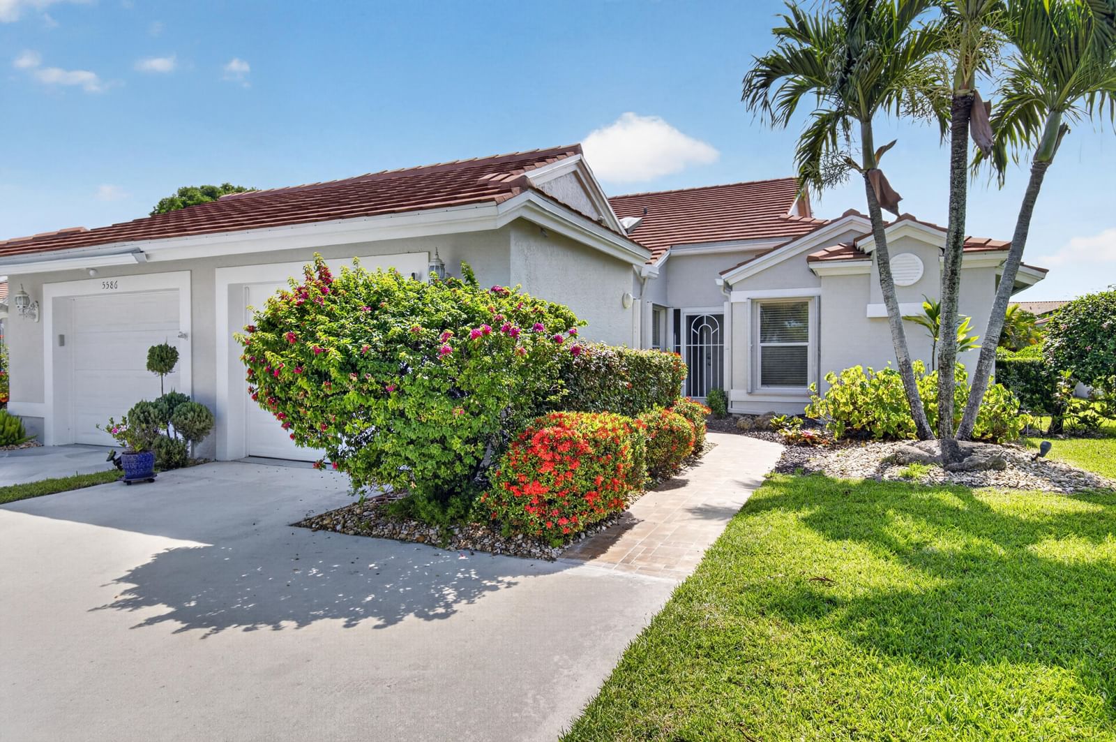 5590 Royal Lake Circle, Boynton Beach, FL 33437 photo 2
