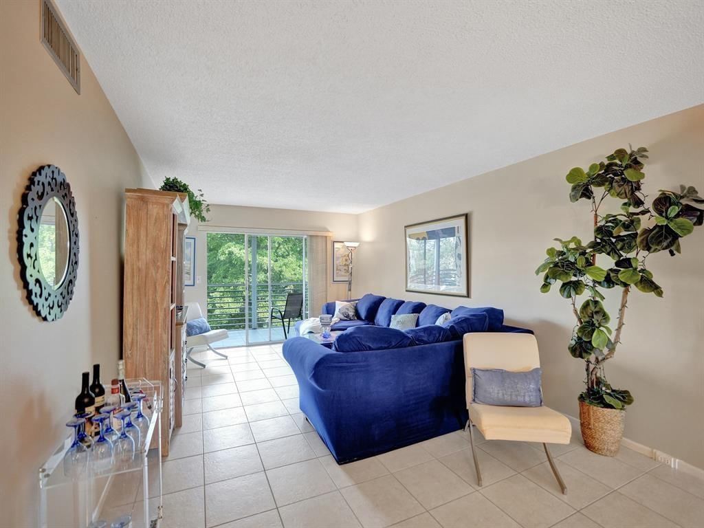 2003 Granada Drive #C4, Coconut Creek, FL 33066 photo 3