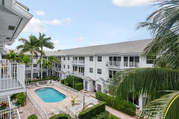 2725 NE 8th Avenue #118, Wilton Manors, FL 33334 photo 2