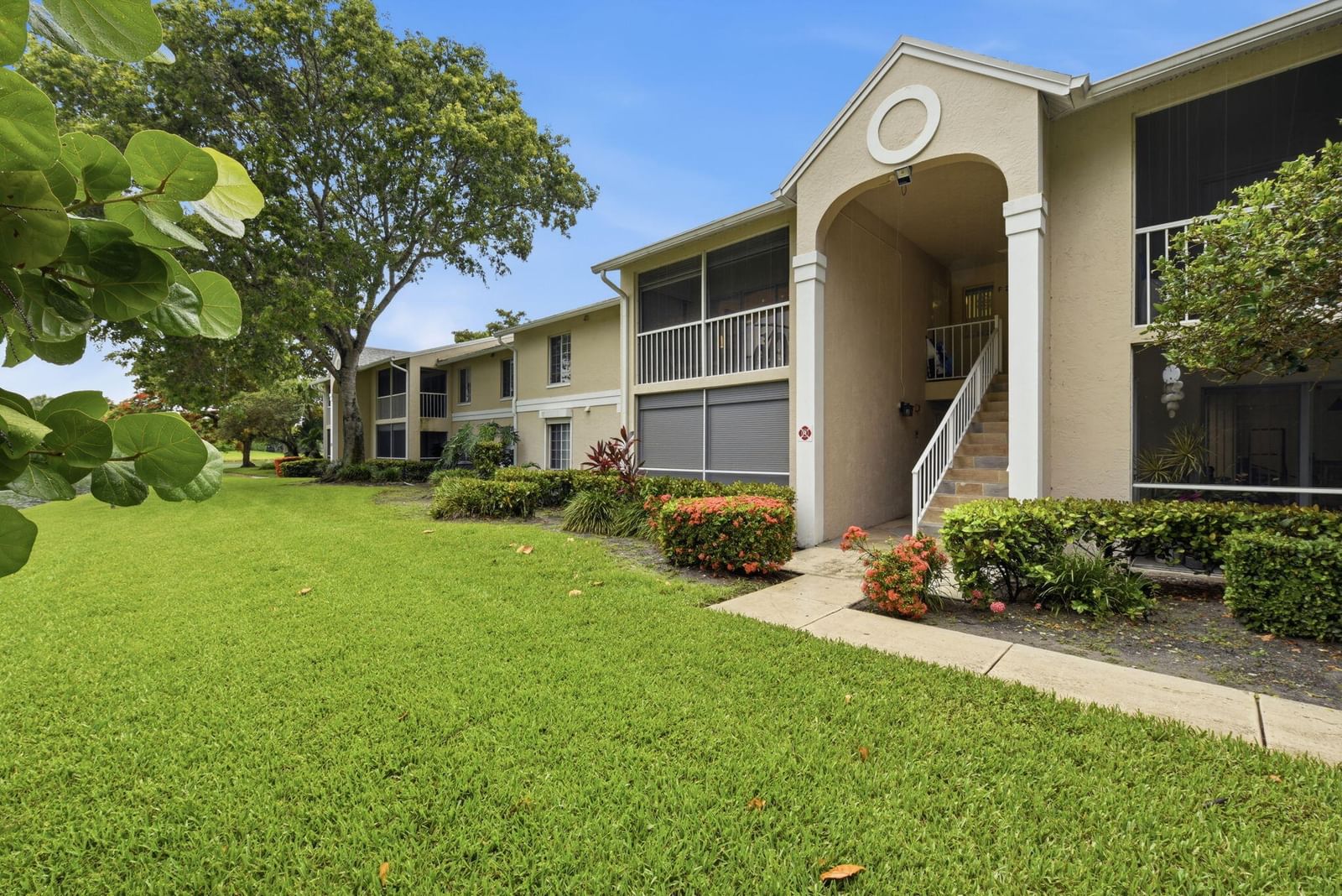 13811 Oneida Drive #F2, Delray Beach, FL 33446 photo 2