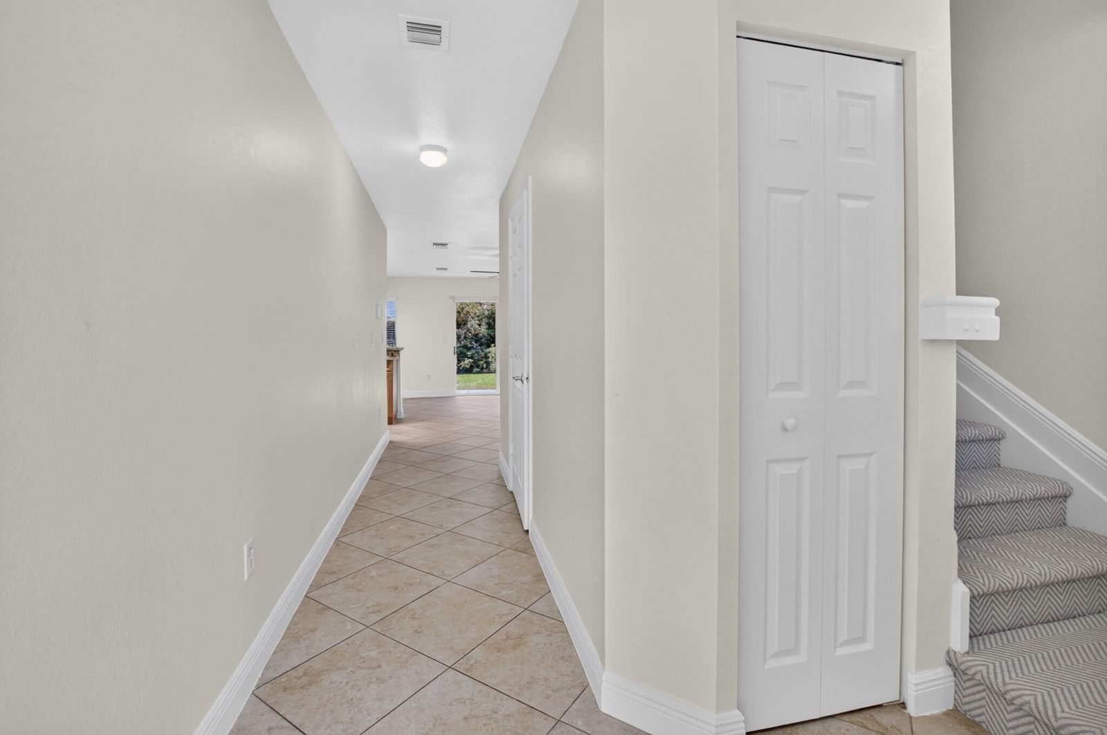 6689 Old Farm Trail, Boynton Beach, FL 33437 photo 4