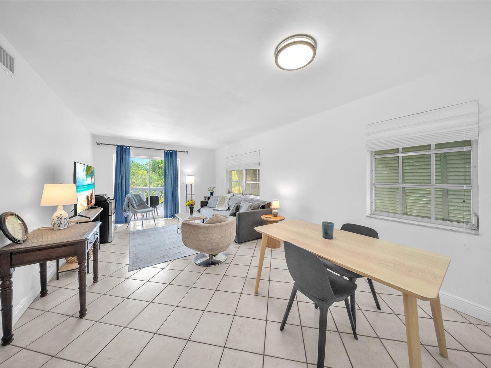 1150 Madruga Avenue #C302, Miami, FL 33146 photo 4