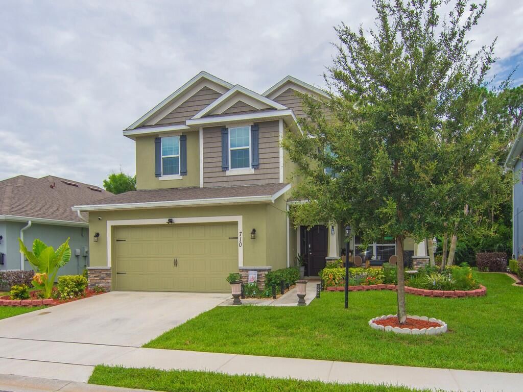 710 NE Turtleback Trail, Port St Lucie, FL 34983 photo 2