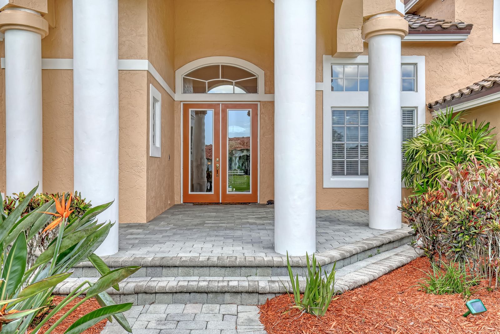 559 SW Squire Johns Lane, Palm City, FL 34990 photo 3
