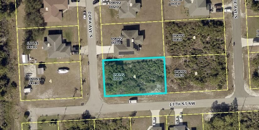 1607 Dora Avenue S, Lehigh Acres, FL 33976 photo 2