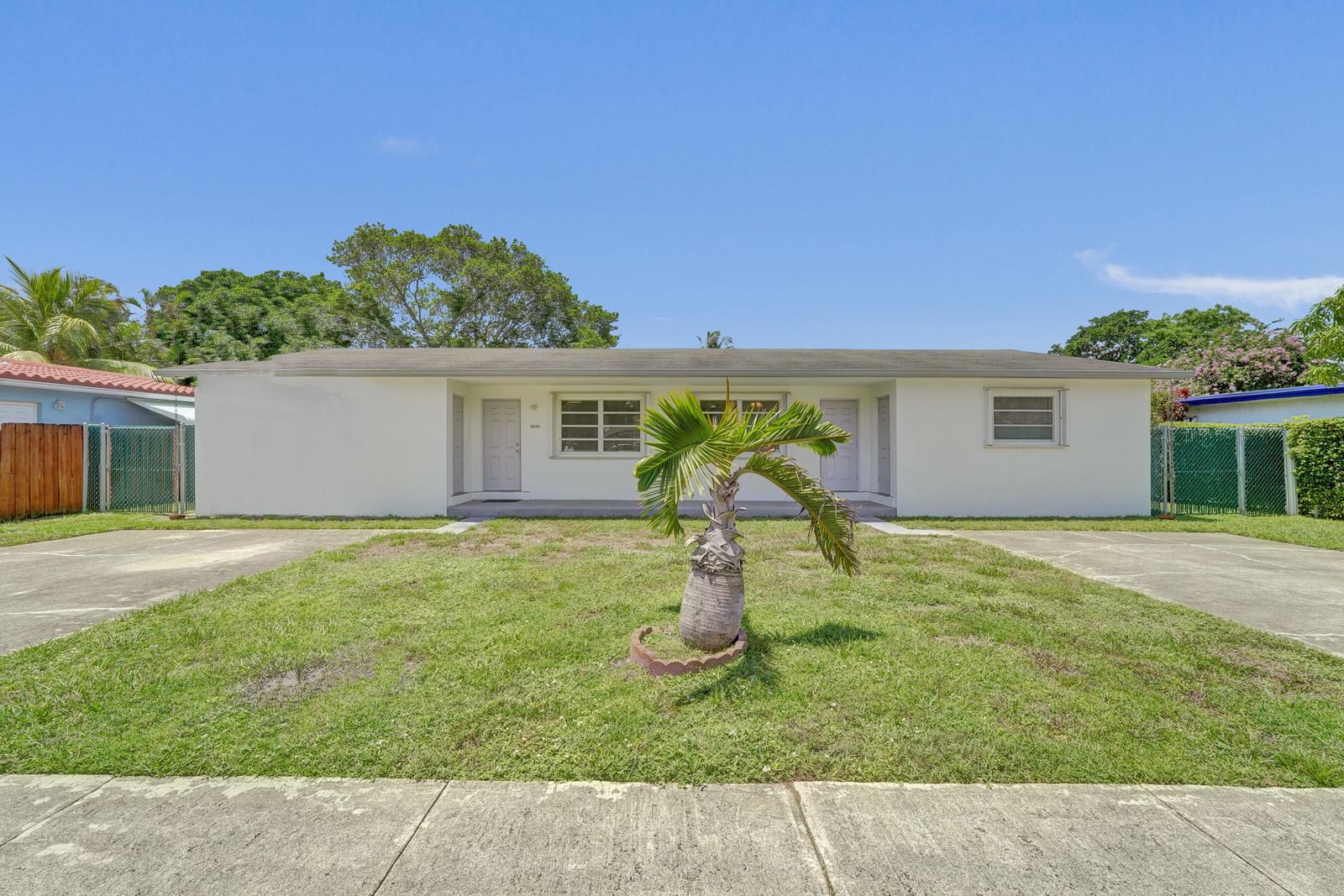 5830 Garfield Street, Hollywood, FL 33021 photo 2