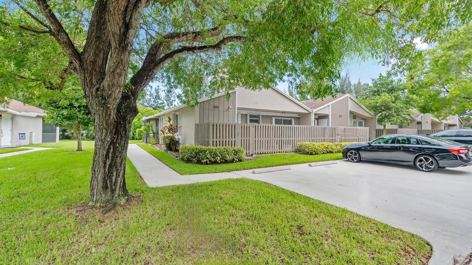 570 Woodgate Circle #A, Sunrise, FL 33326 photo 3