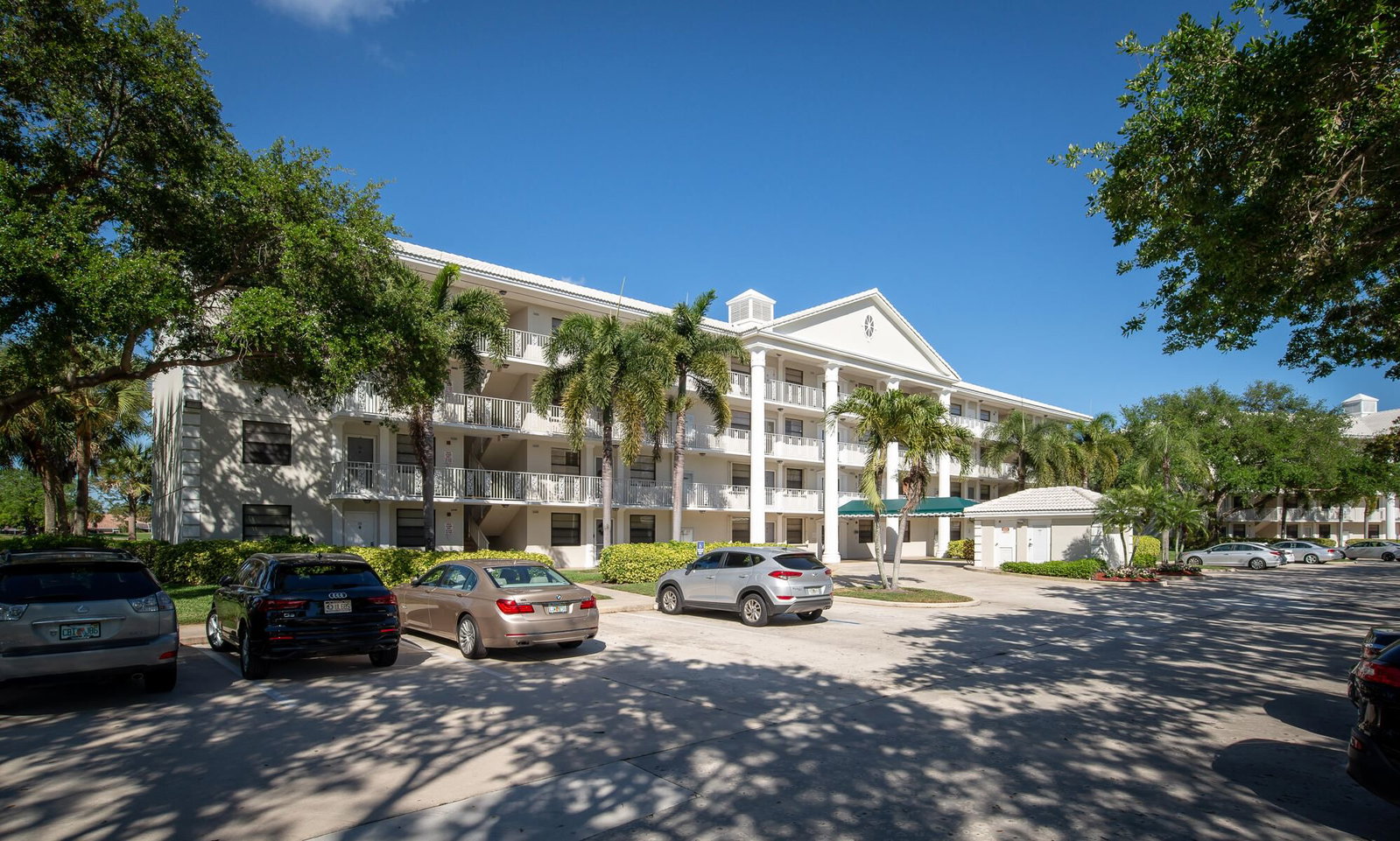 6097 Balboa Circle #202, Boca Raton, FL 33433 photo 2