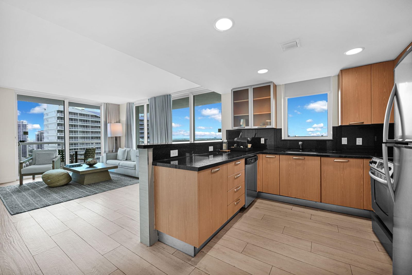505 N Fort Lauderdale Beach Boulevard #2101, Fort Lauderdale, FL 33304 photo 2