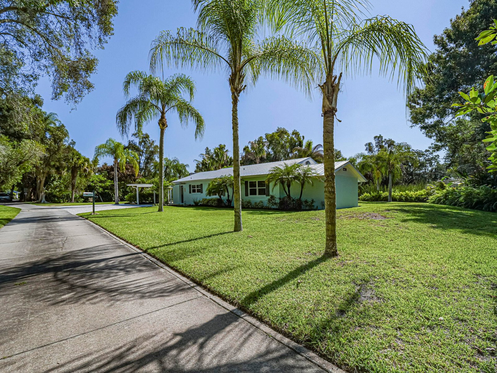 450 28th Court, Vero Beach, FL 32968 photo 4