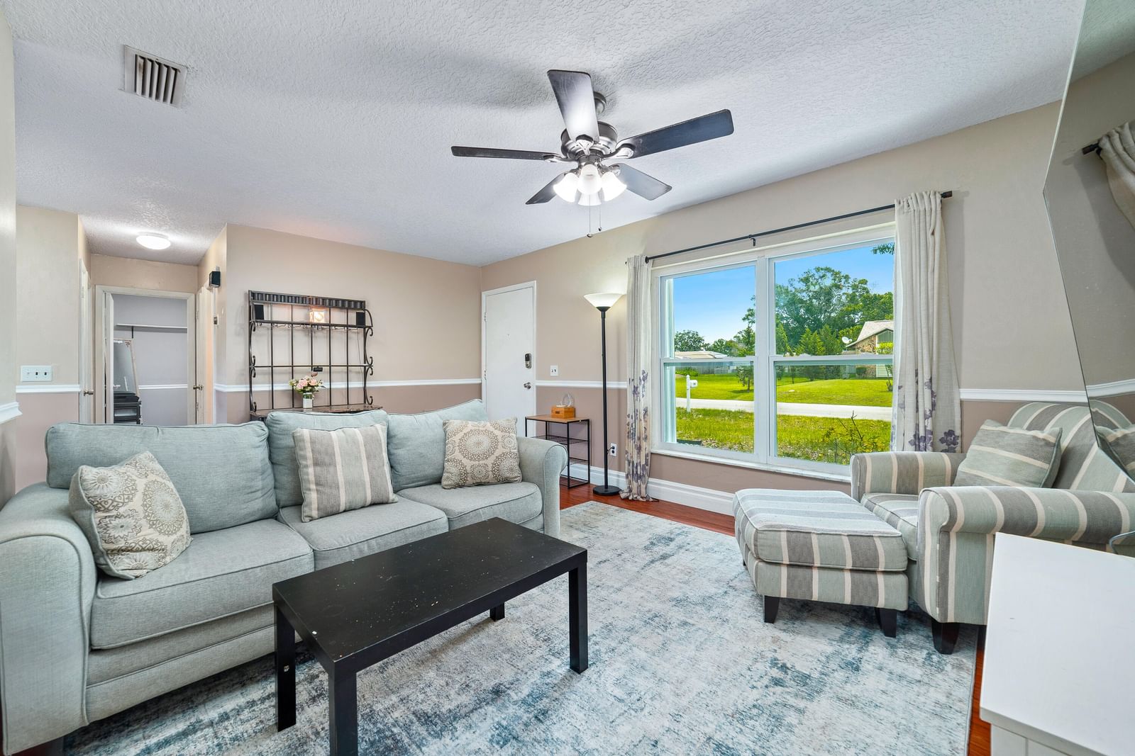 542 Saunders Street, Sebastian, FL 32958 photo 4