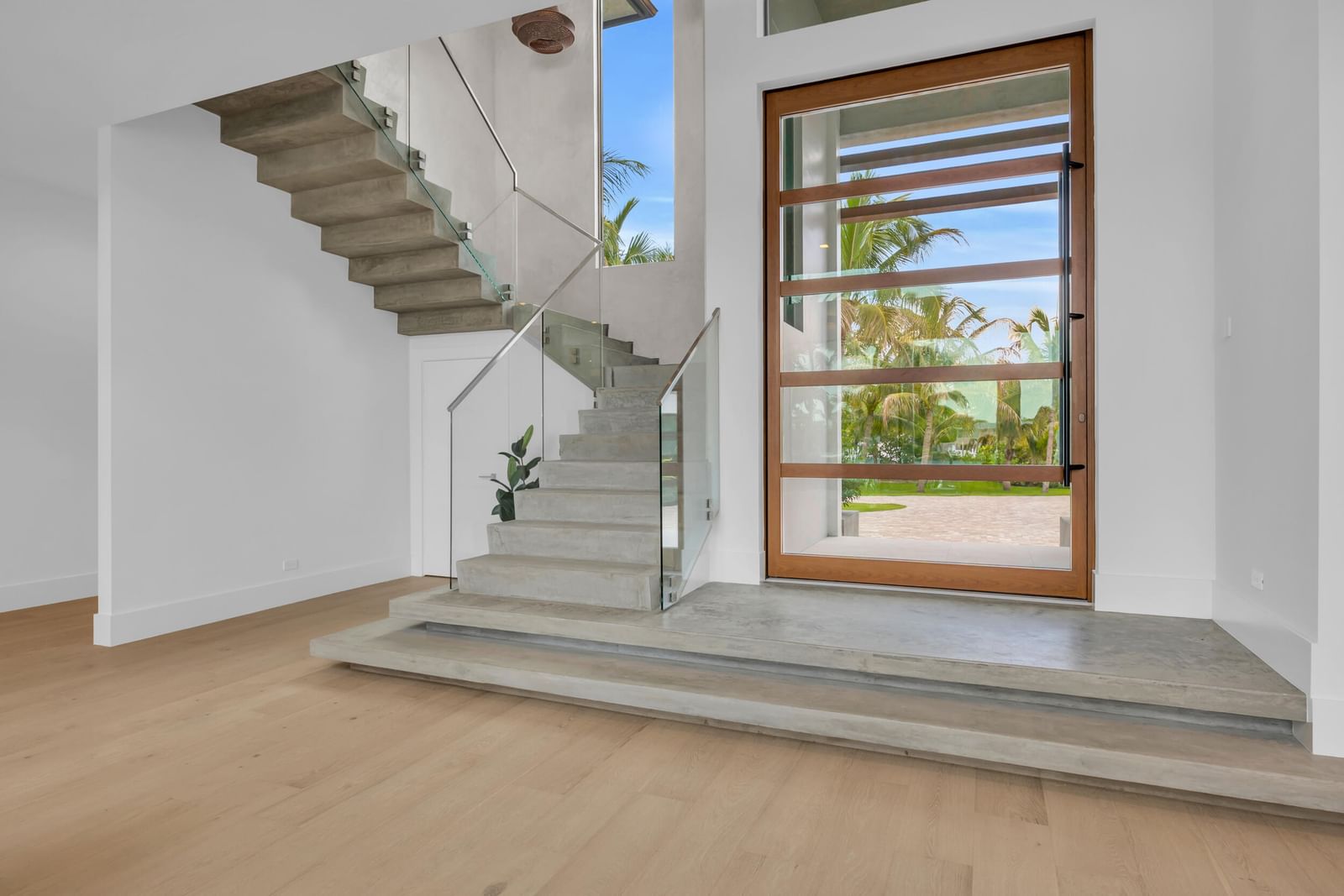 19175 W Riverside Drive, Tequesta, FL 33469 photo 5