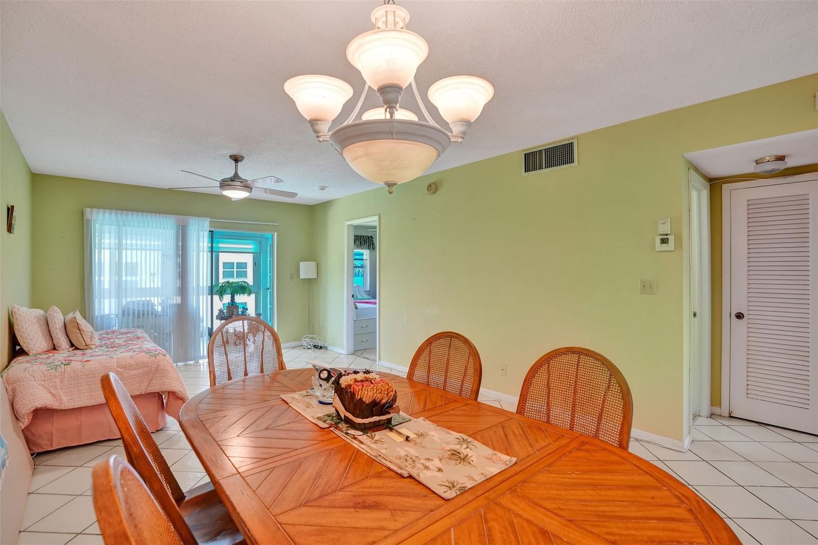 1461 S Ocean Boulevard #303, Lauderdale By The Sea, FL 33062 photo 5