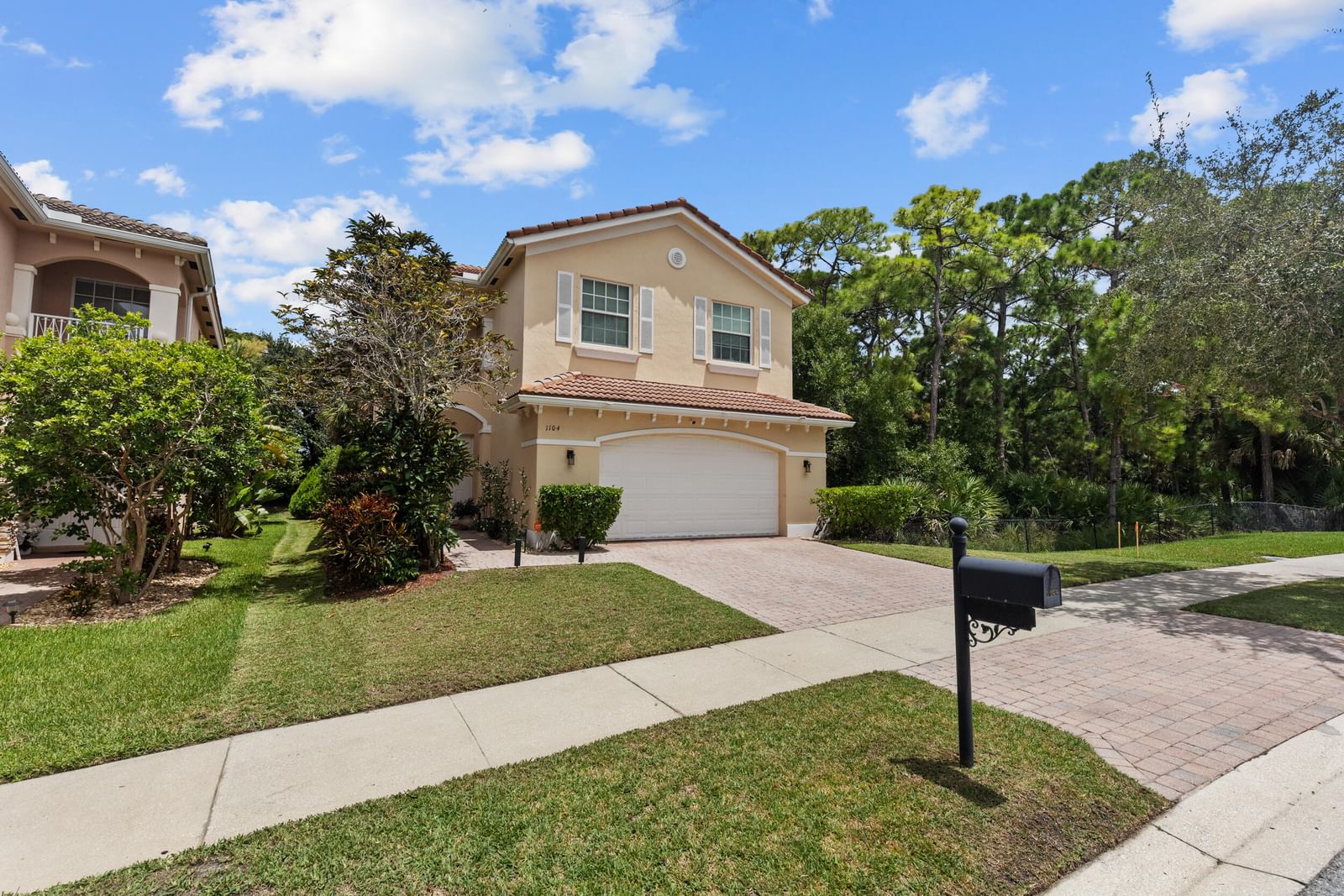 1104 NW Leonardo Circle, Port St Lucie, FL 34986 photo 5