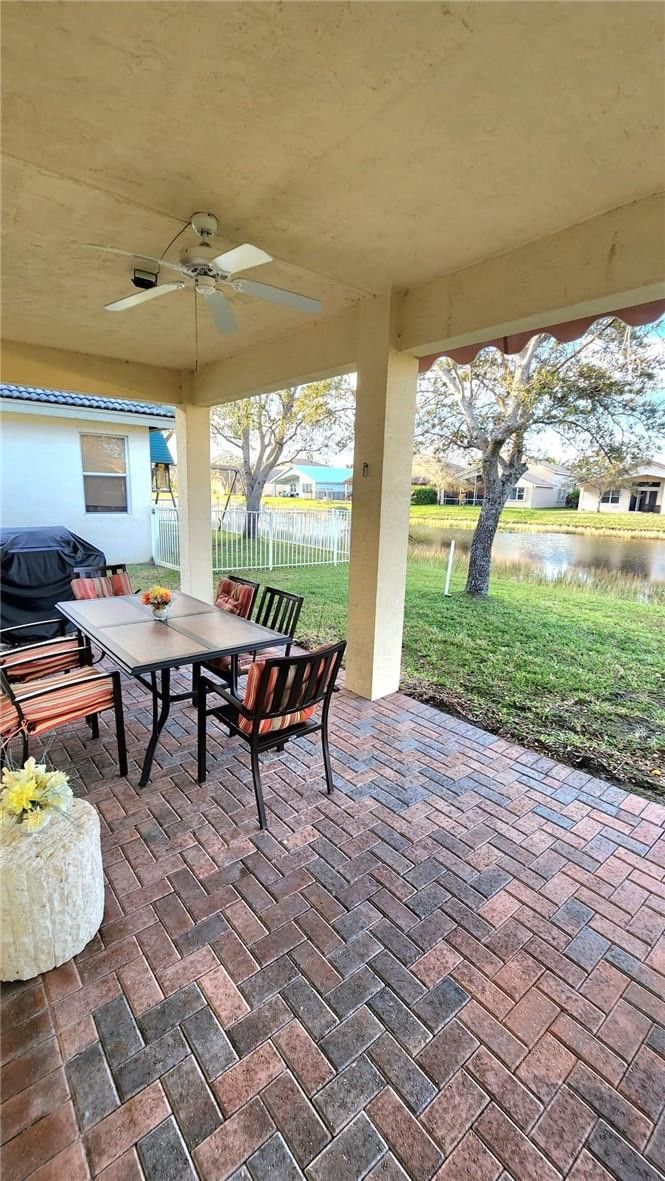 1807 SW Jamesport Drive, Port St Lucie, FL 34953 photo 4