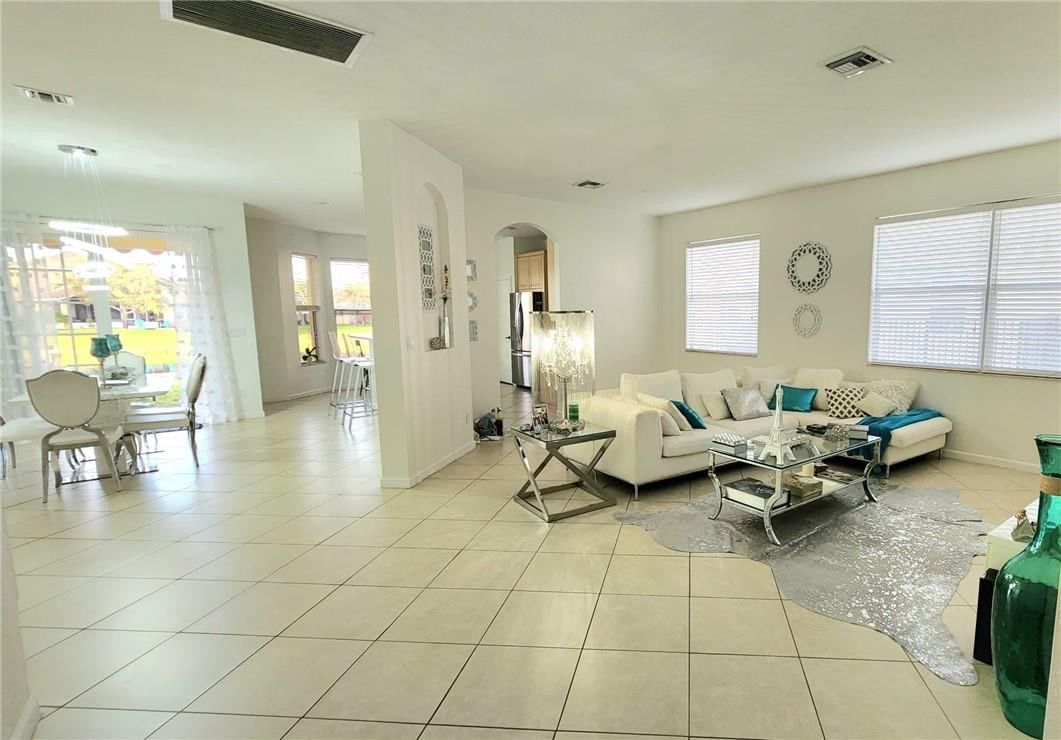 1807 SW Jamesport Drive, Port St Lucie, FL 34953 photo 5