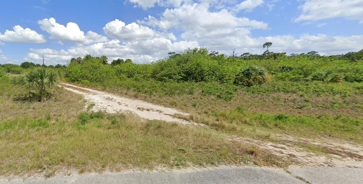 523 Independence Drive, Labelle, FL 33935 photo 2
