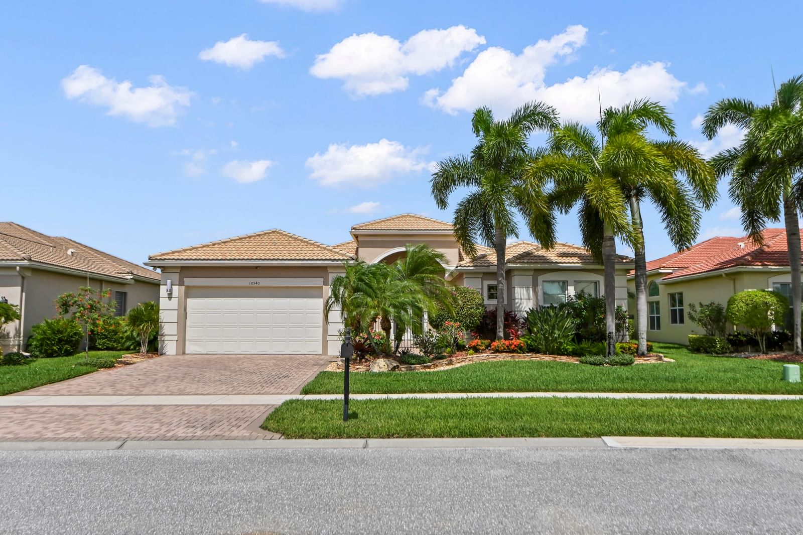 10540 Whitewind Circle, Boynton Beach, FL 33473 photo 4