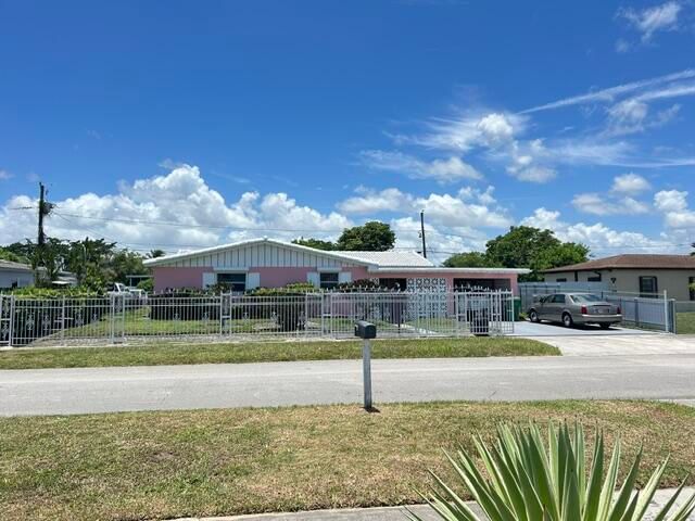 14620 E Polk Street, Miami, FL 33176 photo 3
