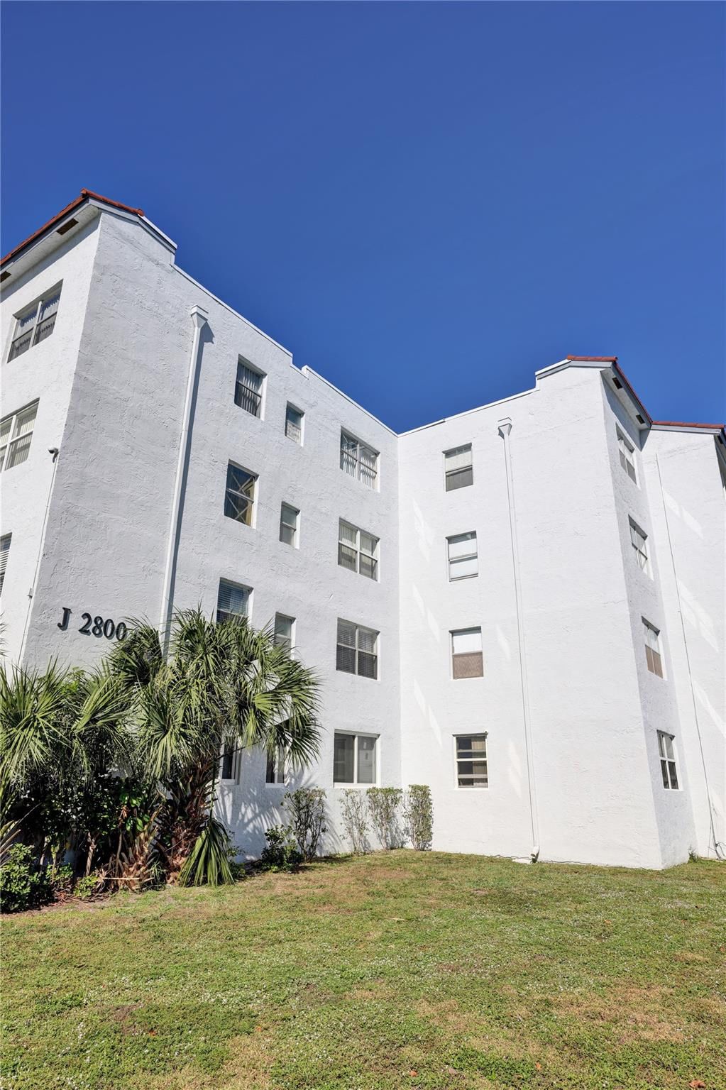 2800 Somerset Drive #418j, Lauderdale Lakes, FL 33311 photo 2