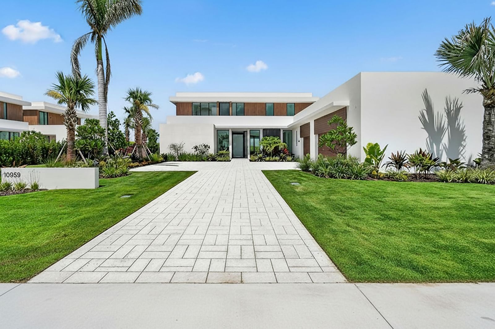 10959 Monte Rosa Drive, Palm Beach Gardens, FL 33412 photo 2