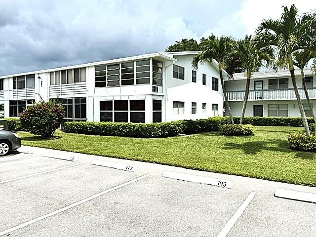 110 Markham F #110, Deerfield Beach, FL 33442 photo 2