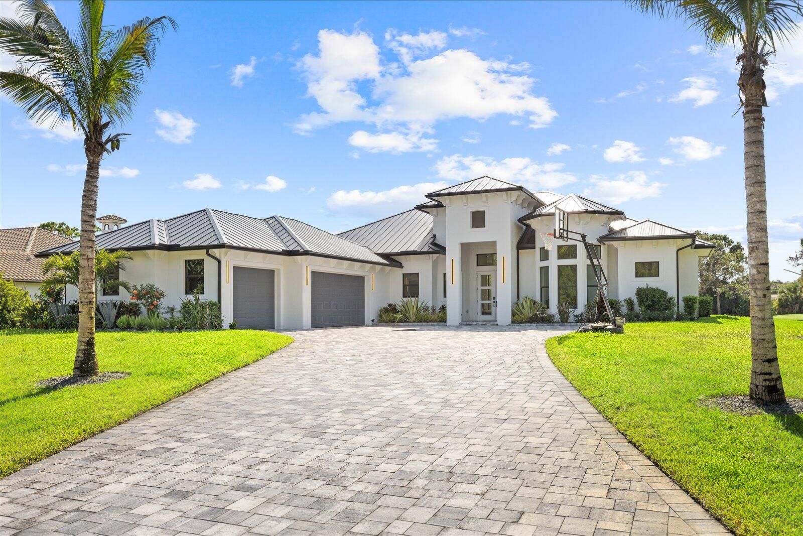 896 SW Squire Johns Lane, Palm City, FL 34990 photo 2