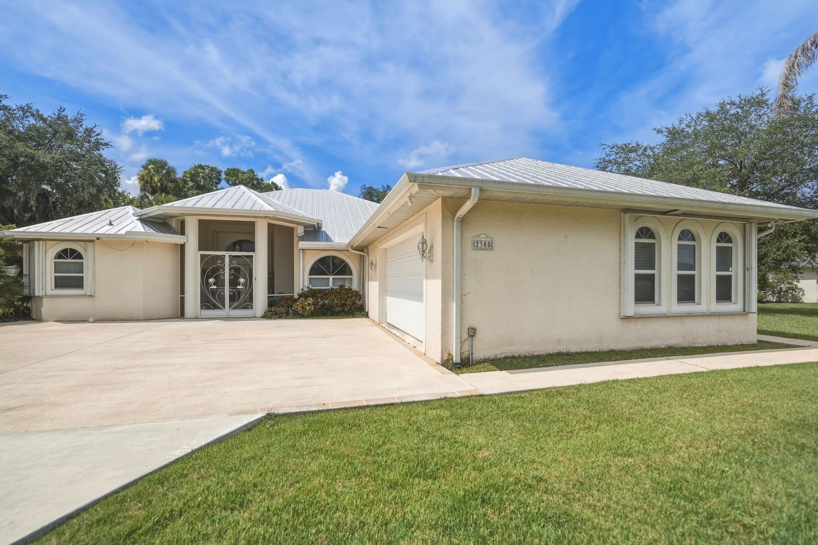 2305 Winding Creek Lane, Fort Pierce, FL 34981 photo 4