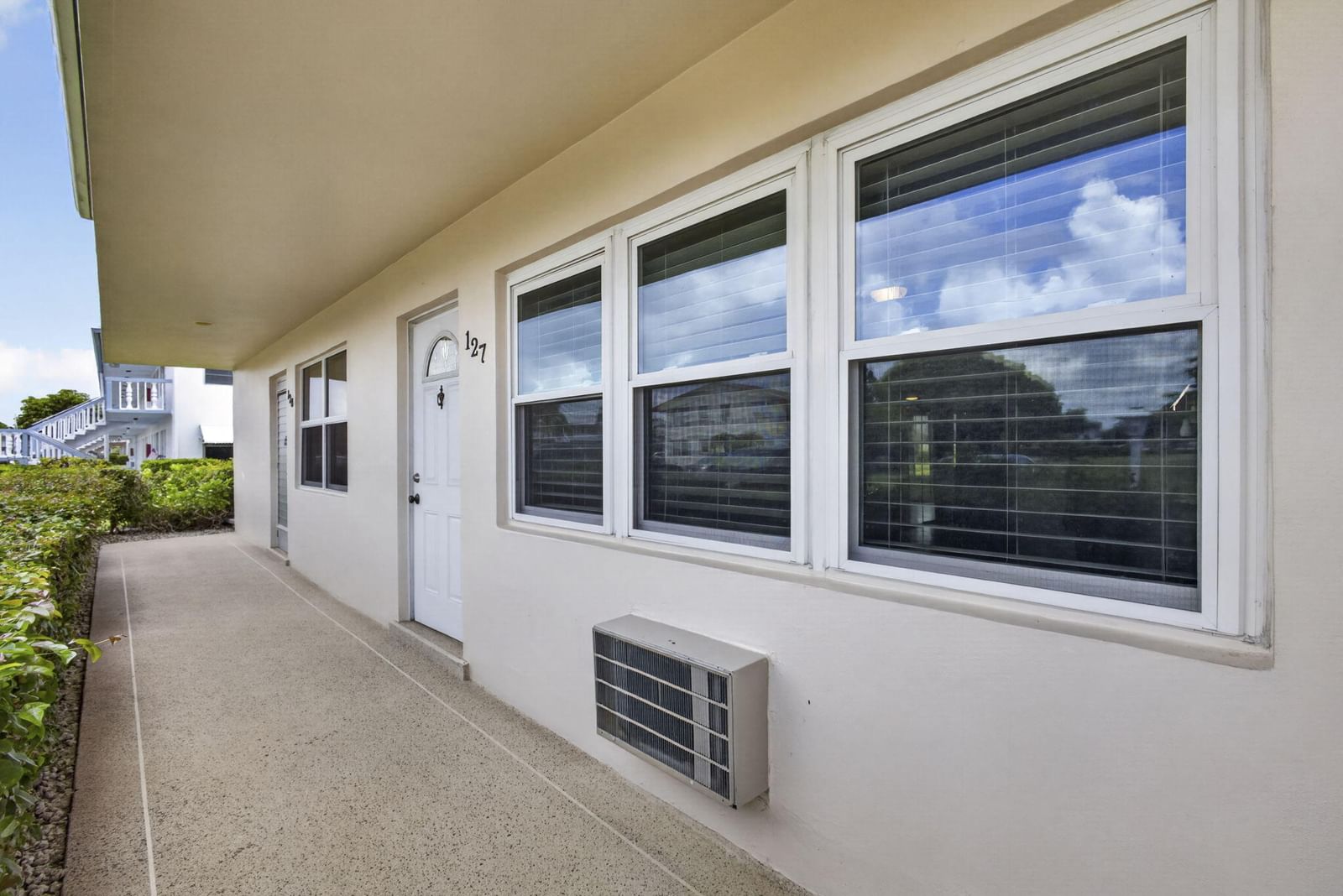 127 Chatham F, West Palm Beach, FL 33417 photo 4