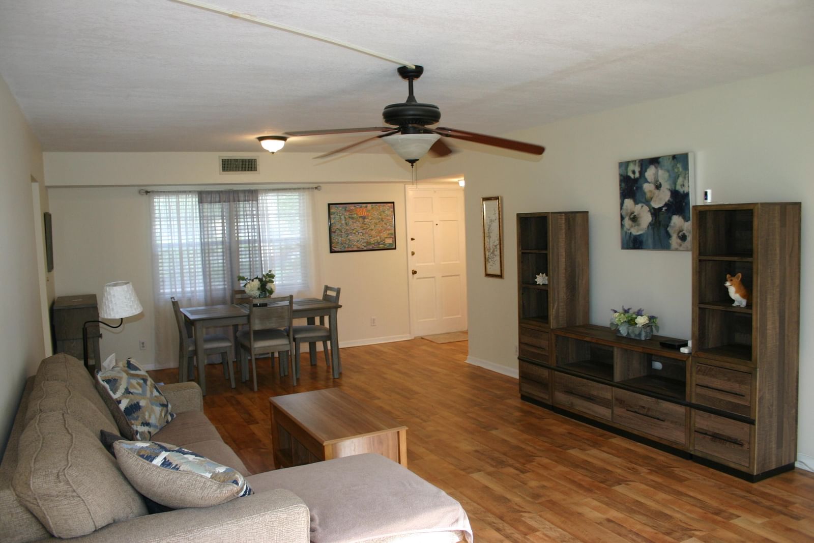 5570 Tamberlane Circle #130, Palm Beach Gardens, FL 33418 photo 4