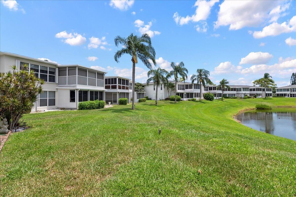 1395 SW 27th Avenue #103, Delray Beach, FL 33445 photo 5