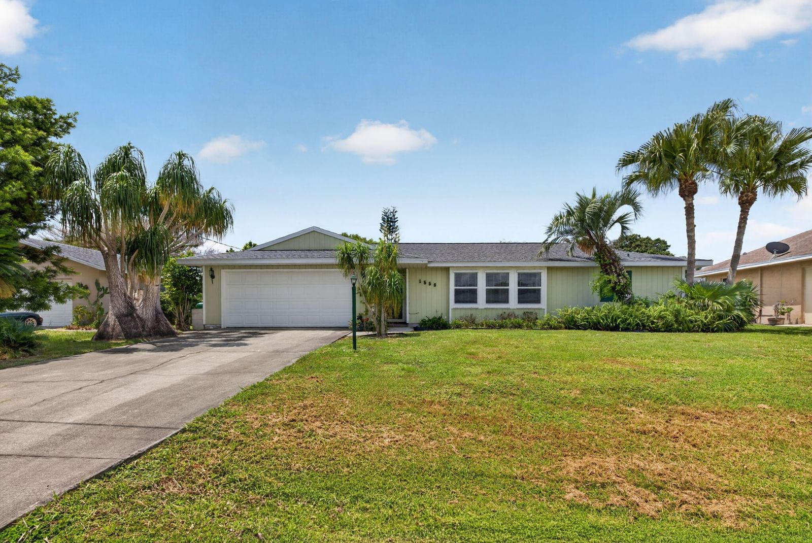 1556 SE Sinbad Avenue, Port St Lucie, FL 34952 photo 2