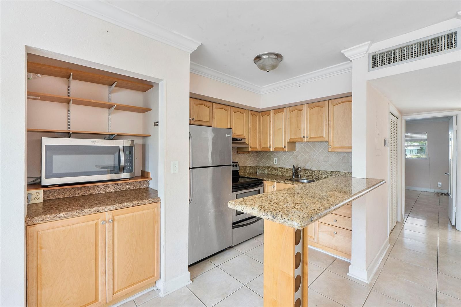 4050 NE 12th Terrace #39-2, Oakland Park, FL 33334 photo 3