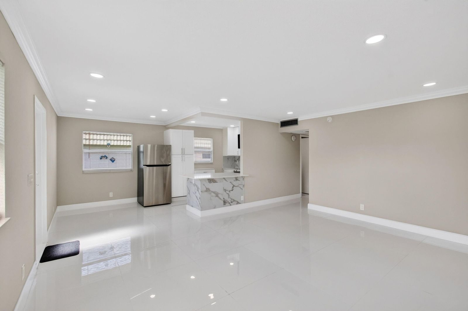 429 Flanders I, Delray Beach, FL 33484 photo 2