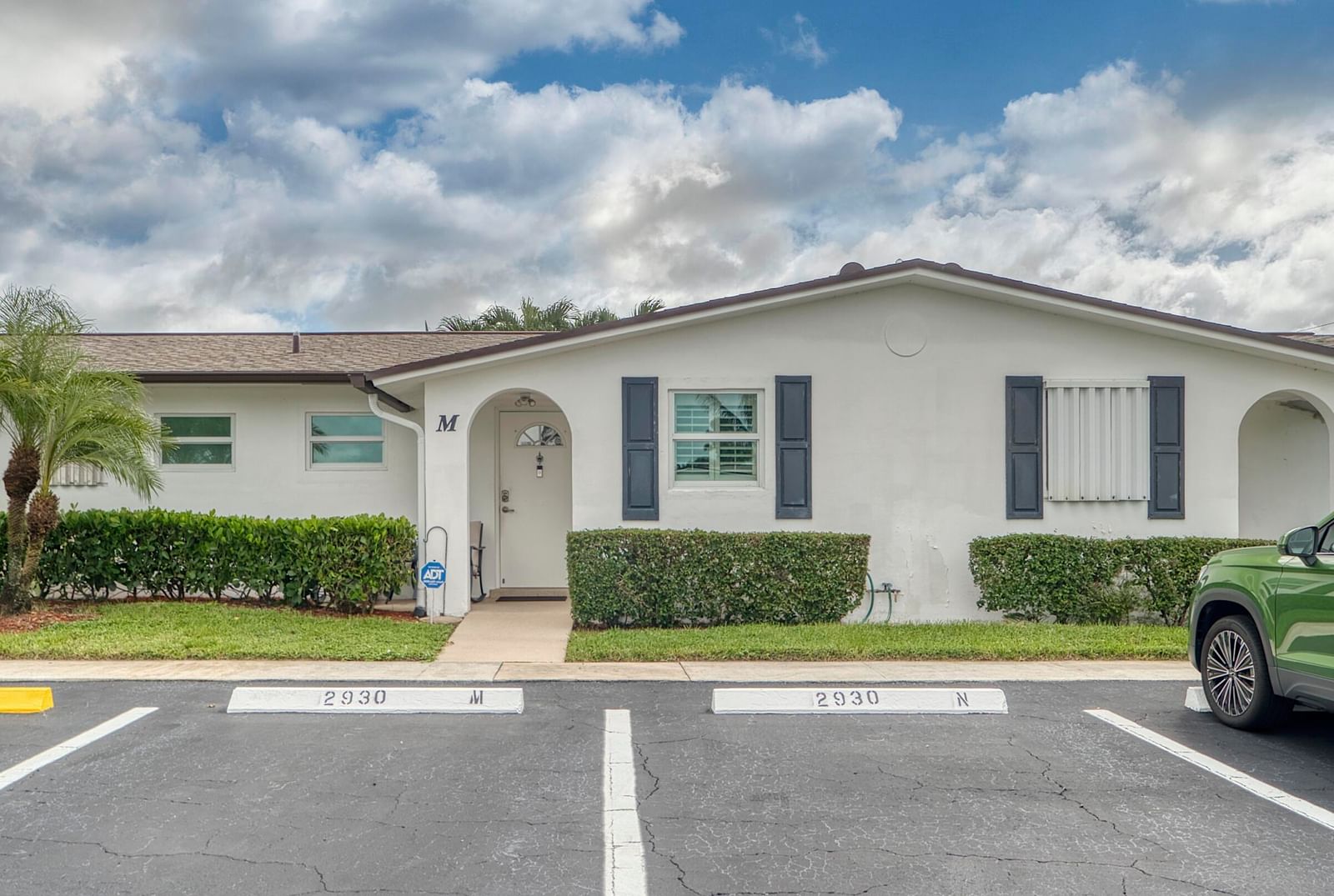 2930 Crosley Drive E #M, West Palm Beach, FL 33415 photo 2