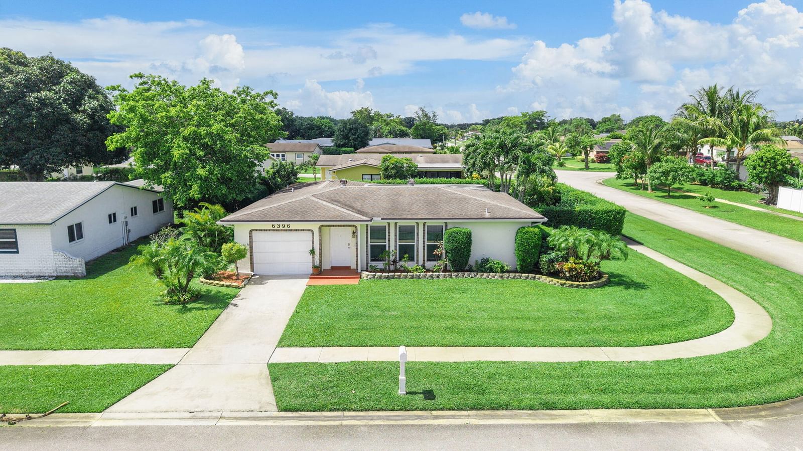 6396 Whispering Wind Way, Delray Beach, FL 33484 photo 2