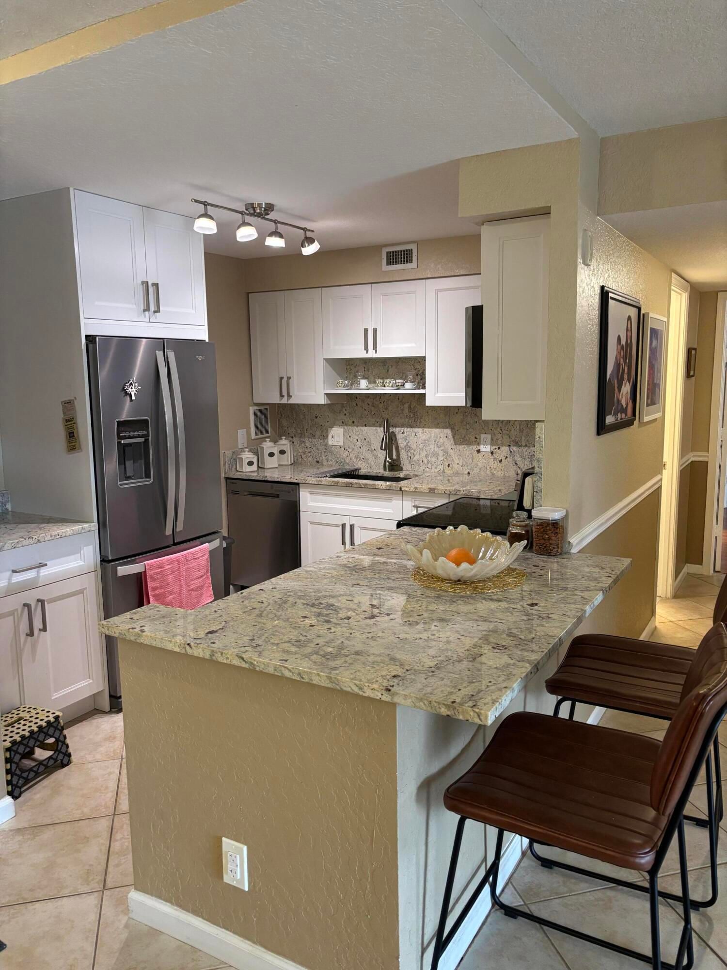 1000 Spanish River Road #3c, Boca Raton, FL 33432 photo 2