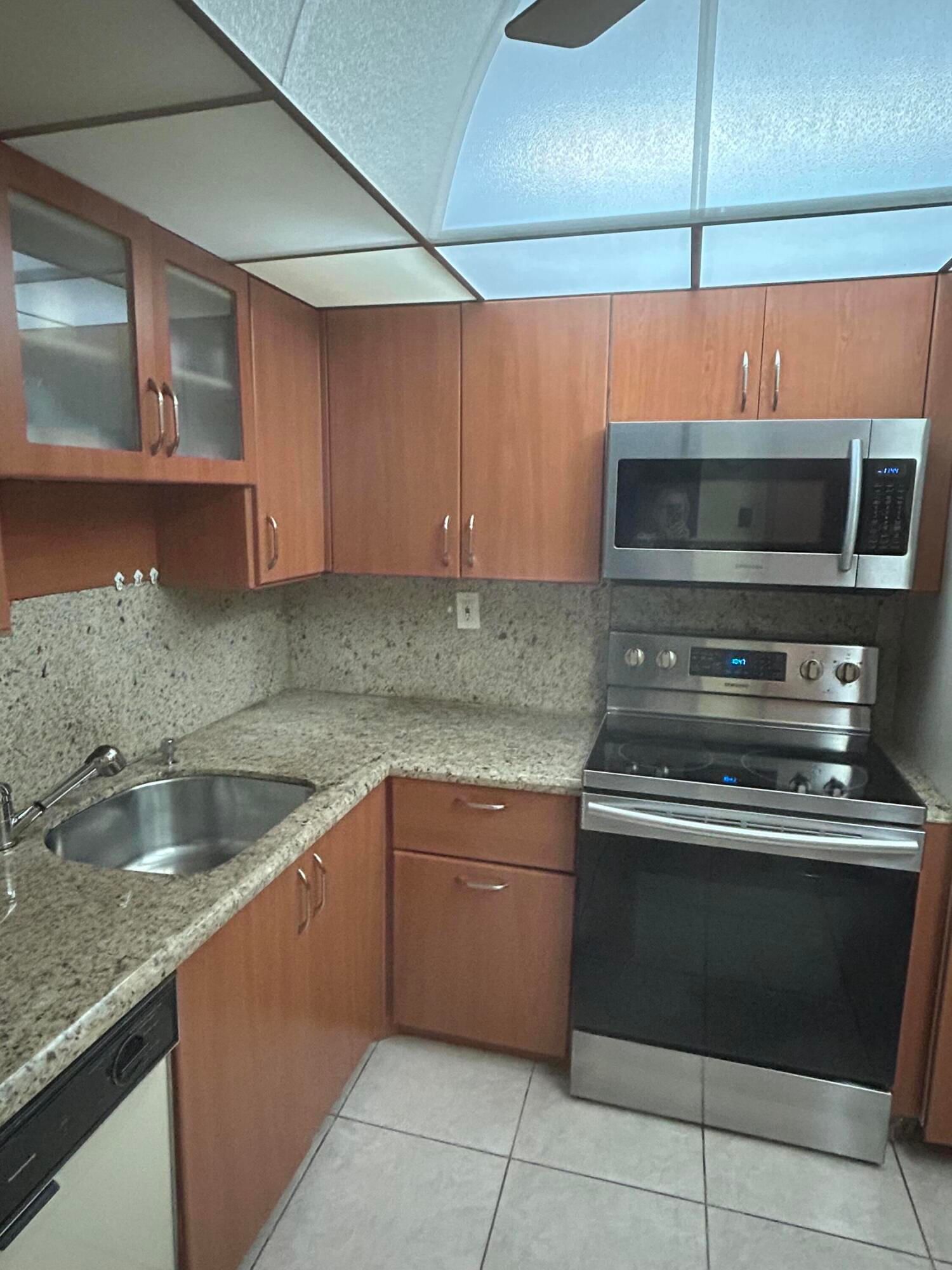 1833 S Ocean Drive #205, Hallandale Beach, FL 33009 photo 2