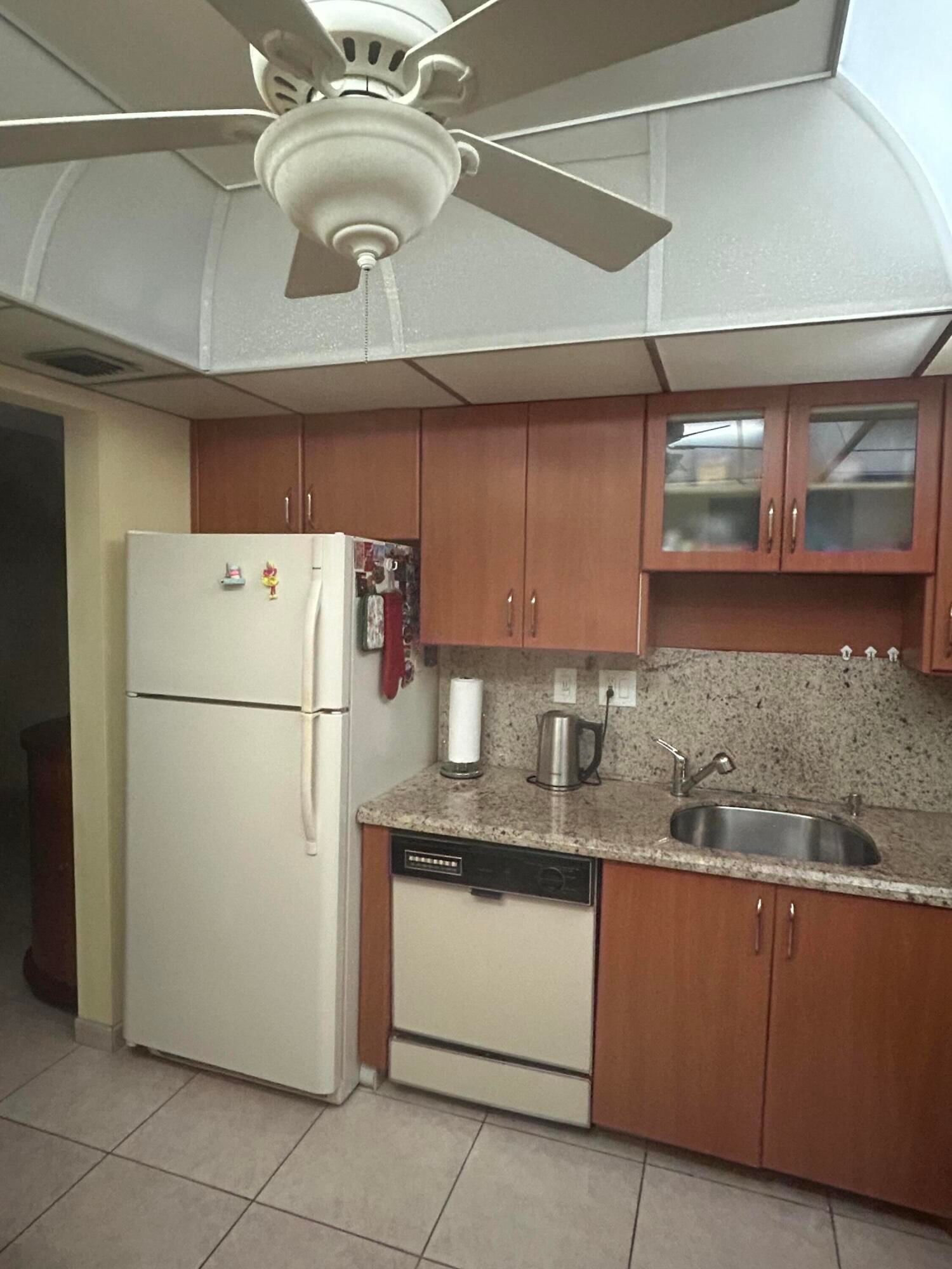 1833 S Ocean Drive #205, Hallandale Beach, FL 33009 photo 3